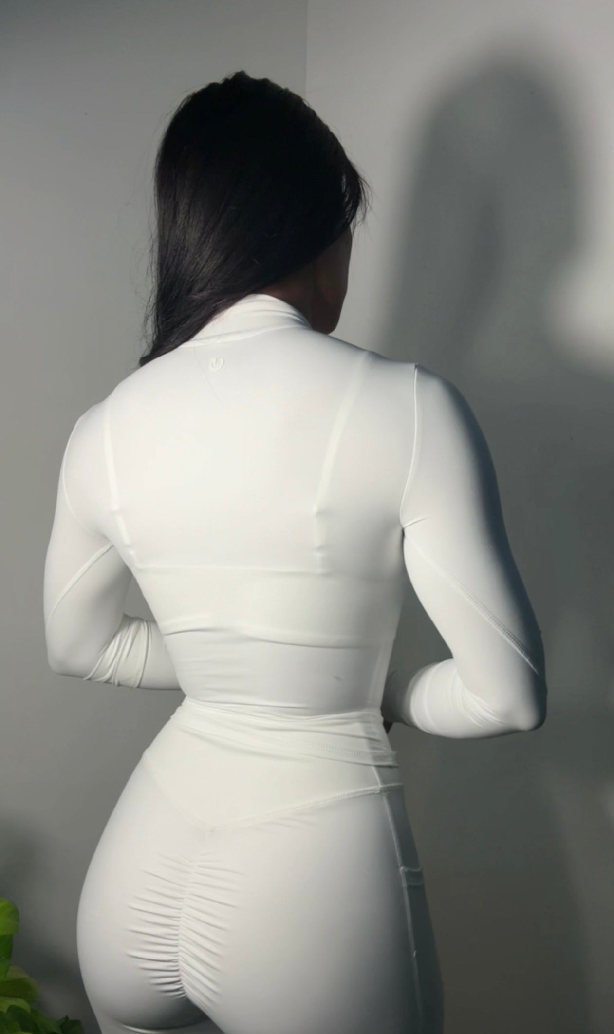 Suéter ZipFit – Blanco Escultural