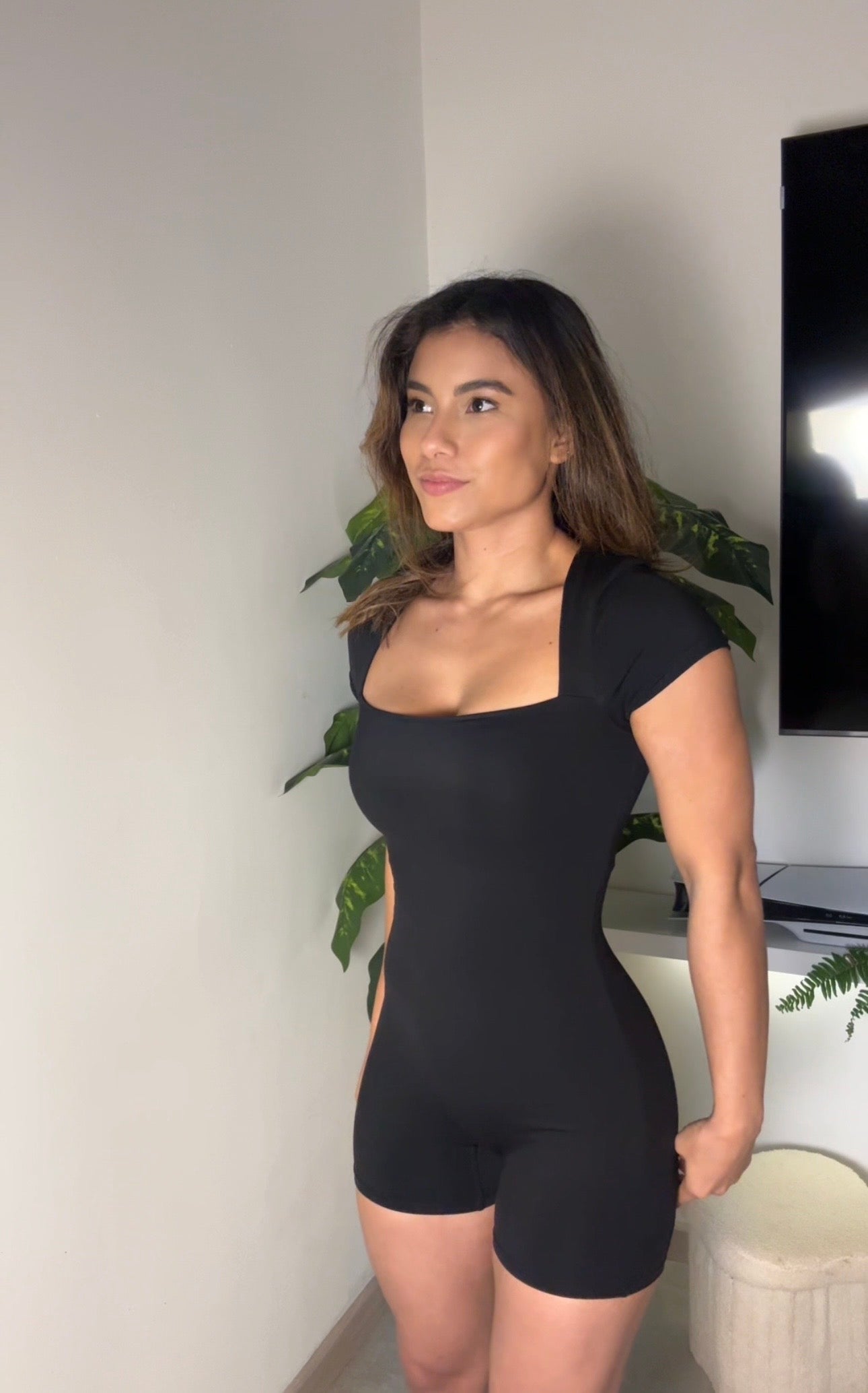 Enterizo Sculpt Cuello Cuadrado – LIV