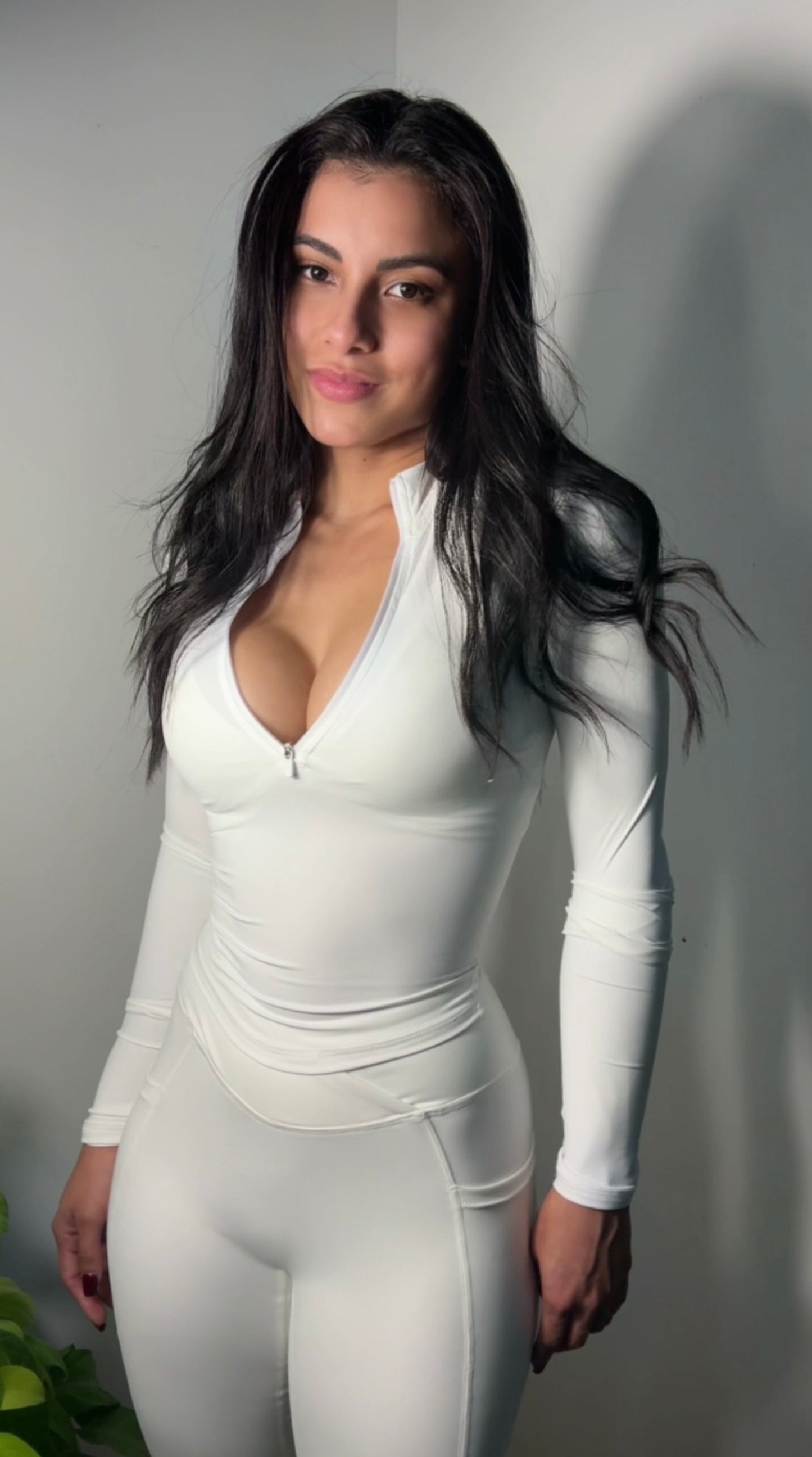 Suéter ZipFit – Blanco Escultural