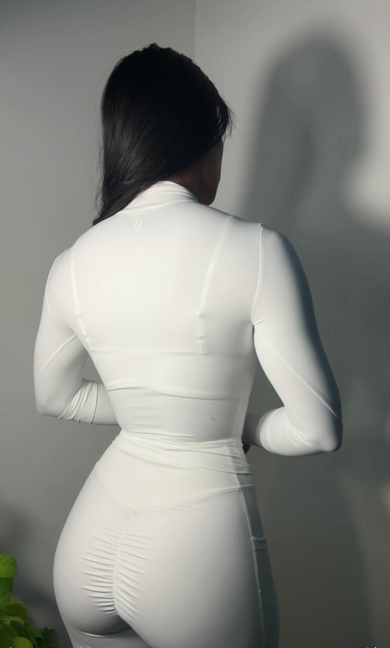 Suéter ZipFit – Blanco Escultural